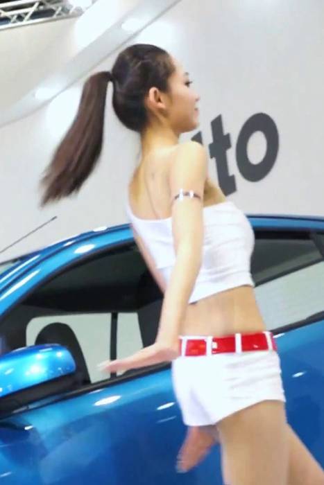[车展美女视频]ID0010 车展视频-2012台北車展Suzuki：小雪&娜娜热舞02