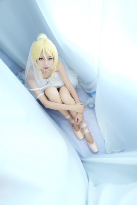 [国内Cosplay]ID0135 [CosPlay] 2015.10 No.235 记得保持优雅的姿态 [14P20.5M]