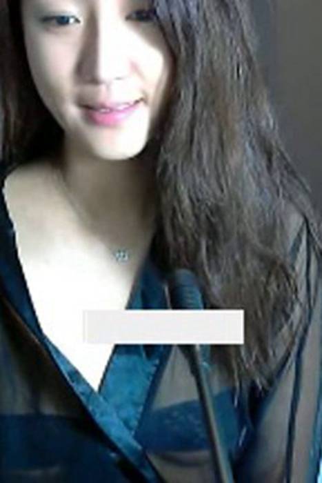[韩国视讯]ID0268 韩国视讯-Winktv&LiveStar-演员wtyy-09--性感提示：豪乳搔首弄姿裙底风光裤袜美女俏佳人