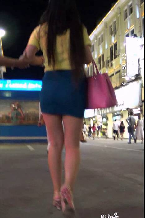 [街拍客视频]jx0398 性感蓝色包臀裙美腿MM